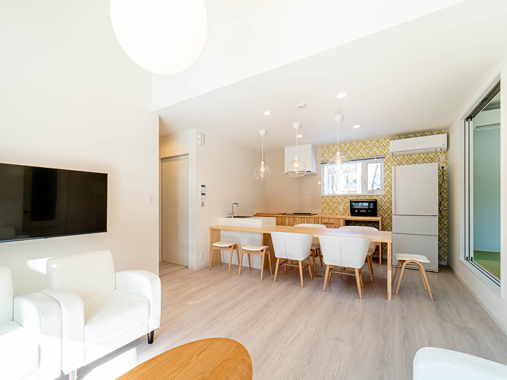 リビングダイニング画像